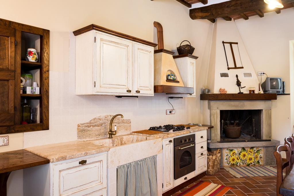 Casale Vacanze Il Granaio コルトーナ 部屋 写真